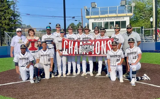 A Warpath team with a champions banner
